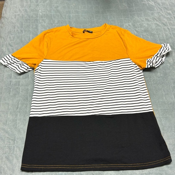 SHEIN Tops - NWOT SHEIN Short-Sleeve Shirt, Gold, Black, White, Striped, Ruffled, Size S